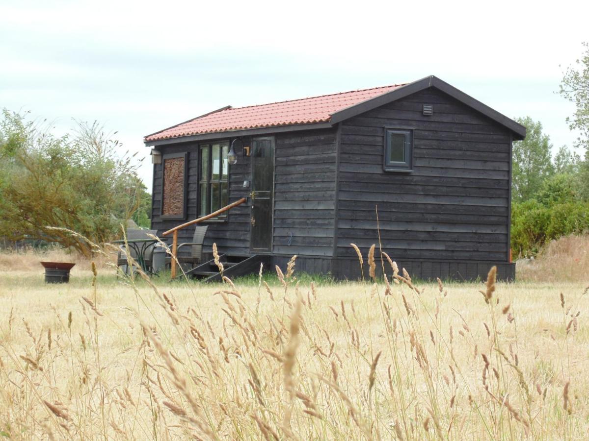 The Cabin Pakenham エクステリア 写真